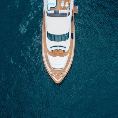 LADY MURA Yacht Charter Price - Dominator Luxury Yacht Charter