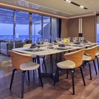 Four Joys Yacht 14