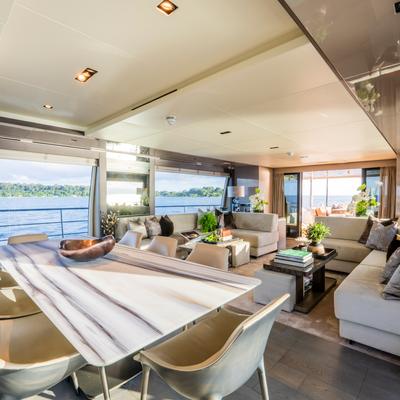 The Palm Yacht 11