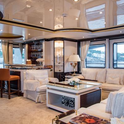 Diane Yacht 12