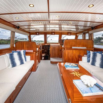 Falcon Yacht 11