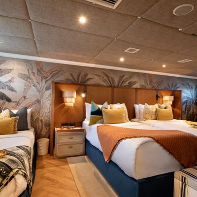 Galapagos Explorer Yacht 15
