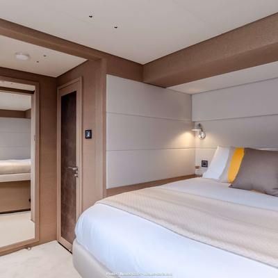Lucky You Yacht 14