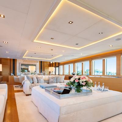 DB9 Yacht 12