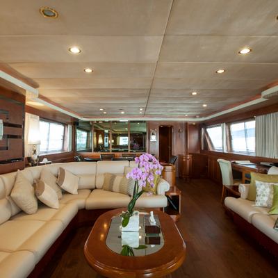 Black Pearl Yacht 12