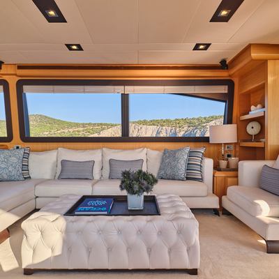 Bon Bon Yacht 14