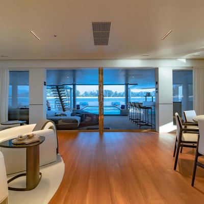 Infinite Cat Yacht 14