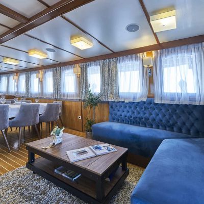 Amorena Yacht 13