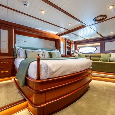 Athos Yacht 13