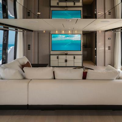 Fifi Yacht 11