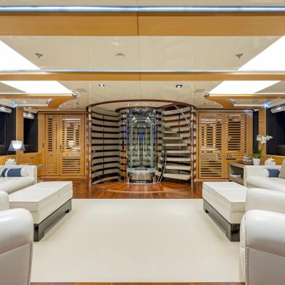 2 Ladies Yacht 14