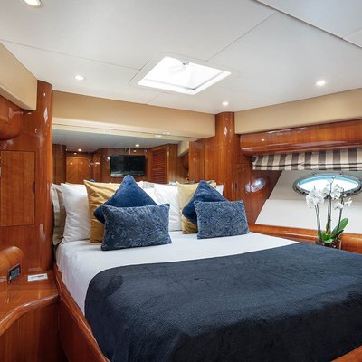 BLUE ICE Yacht Charter Price - Uniesse Marine Luxury Yacht Charter