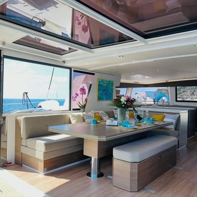 Signature Vision Yacht 12