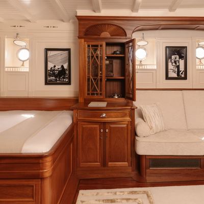 Atlantic Yacht 15