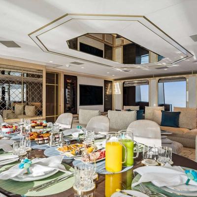 Bombay Yacht 13