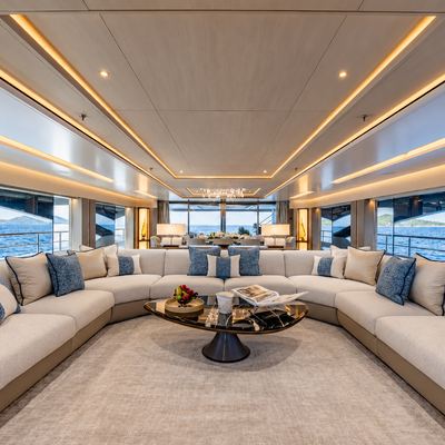 Symmetry Yacht 11