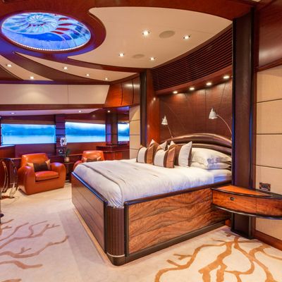 Usher Yacht 15
