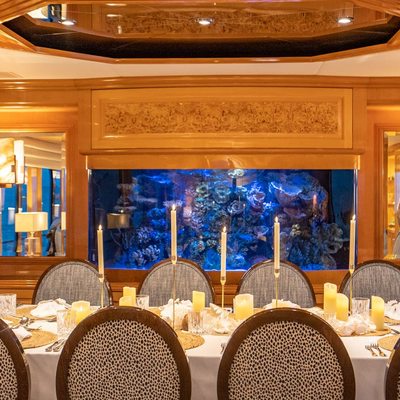 SeaQuest Yacht 14