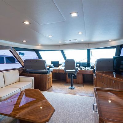 Touche Yacht 15