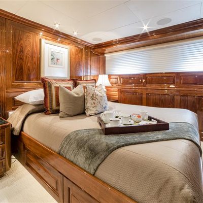 POPEYE Yacht Charter Price - Christensen Luxury Yacht Charter