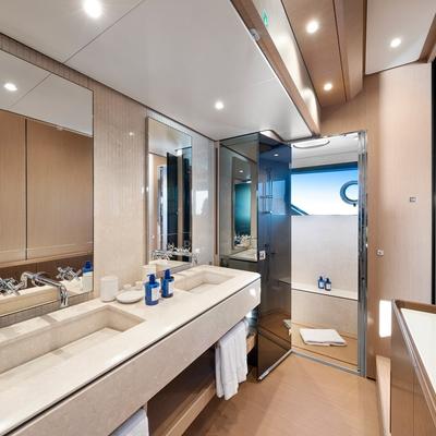 Spica Yacht 15