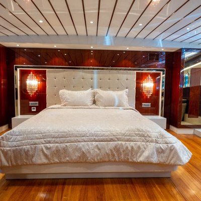 Mim Saka Yacht 14