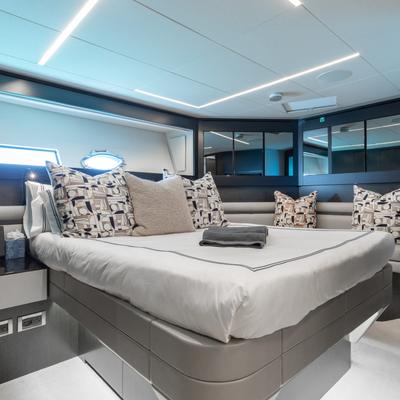 Time Off Yacht 15
