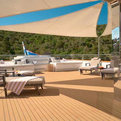 Cristal Yacht 12