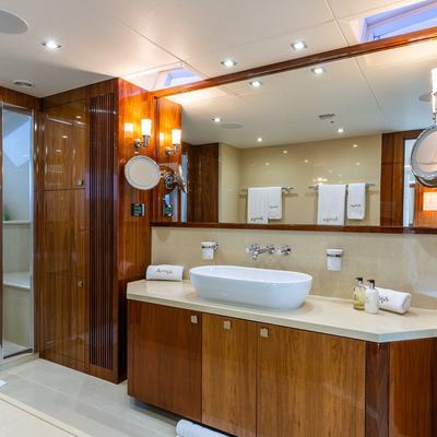 Anya Yacht 12