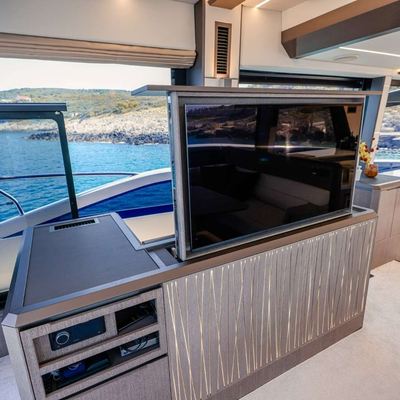 FG Star Yacht 12
