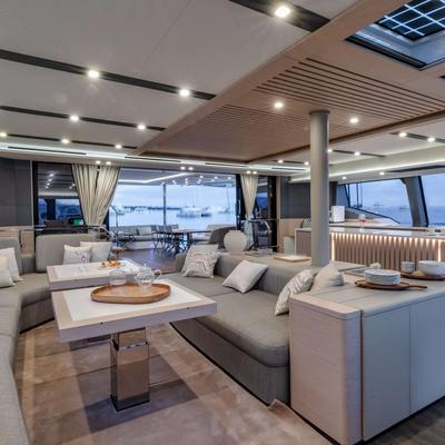 Christal Mio Yacht 13