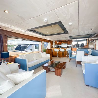 The Cabana Yacht 11