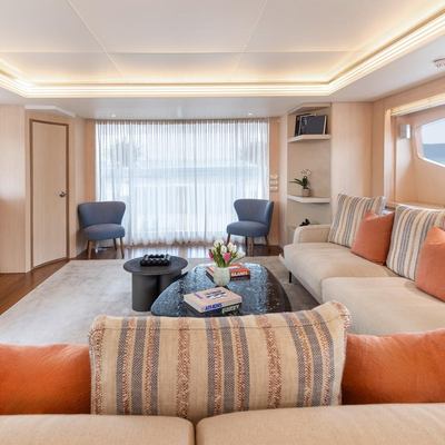 White Knight Yacht 12