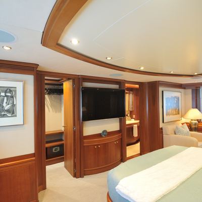 Capella Yacht 15