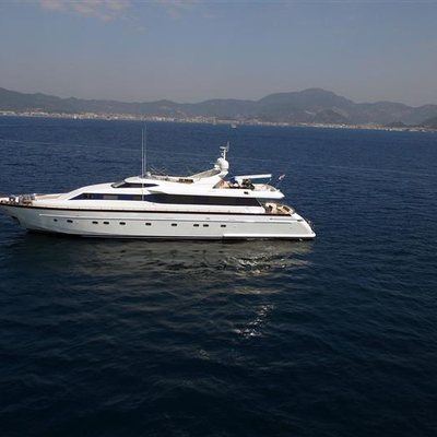 q yacht charter