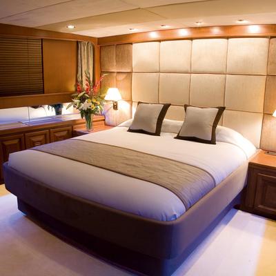 Black Pearl Yacht 15