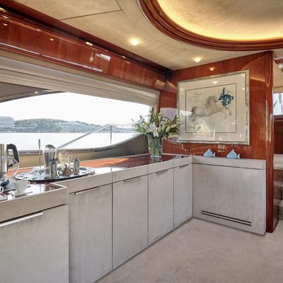 Miren Yacht 11