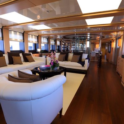 2 ladies yacht price