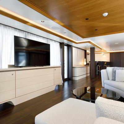 Bash Yacht 5