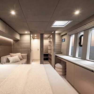 Halcyon Yacht 15