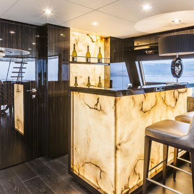 Checkout Yacht 14