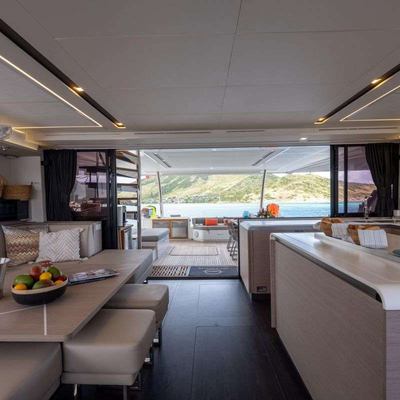 Azure Yacht 11