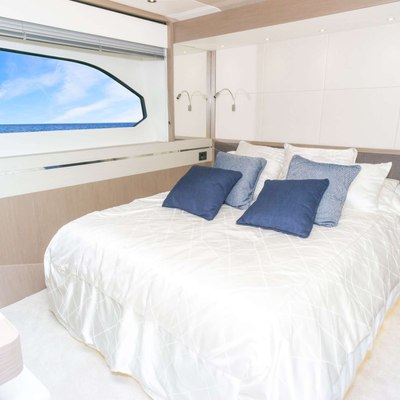 Milamo Yacht 13
