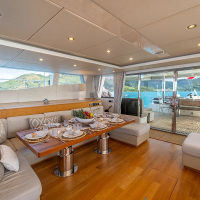 Diana Yacht 11