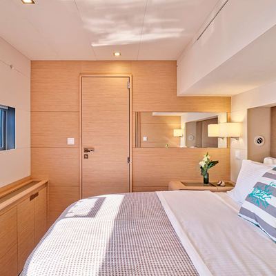 Sunmoon Yacht 13