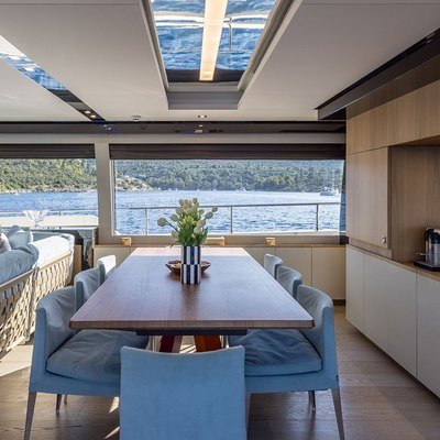 Eterna Yacht 15