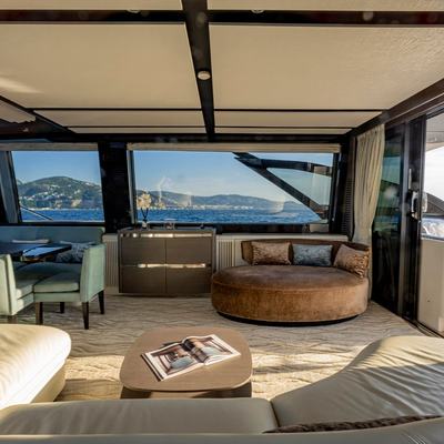 Ale Yacht 12