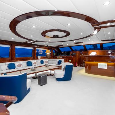 Performance Fee Yacht 11