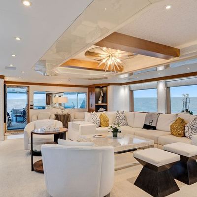 XOXO Yacht 12