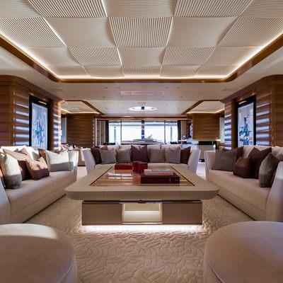 Mar Yacht 12